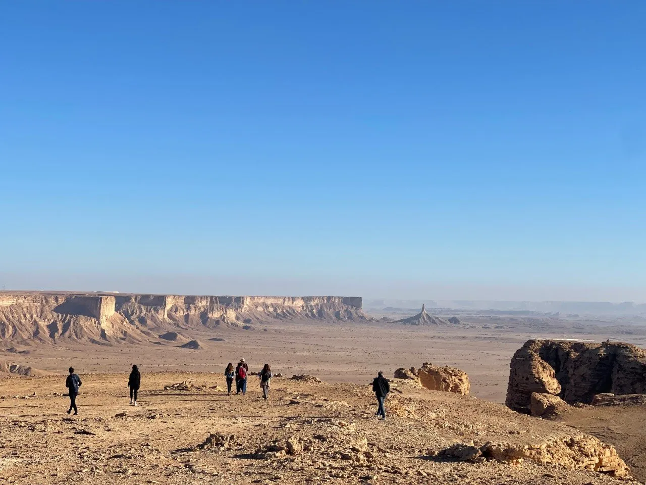 Almanjour trip ( Alnakhlah compound )
